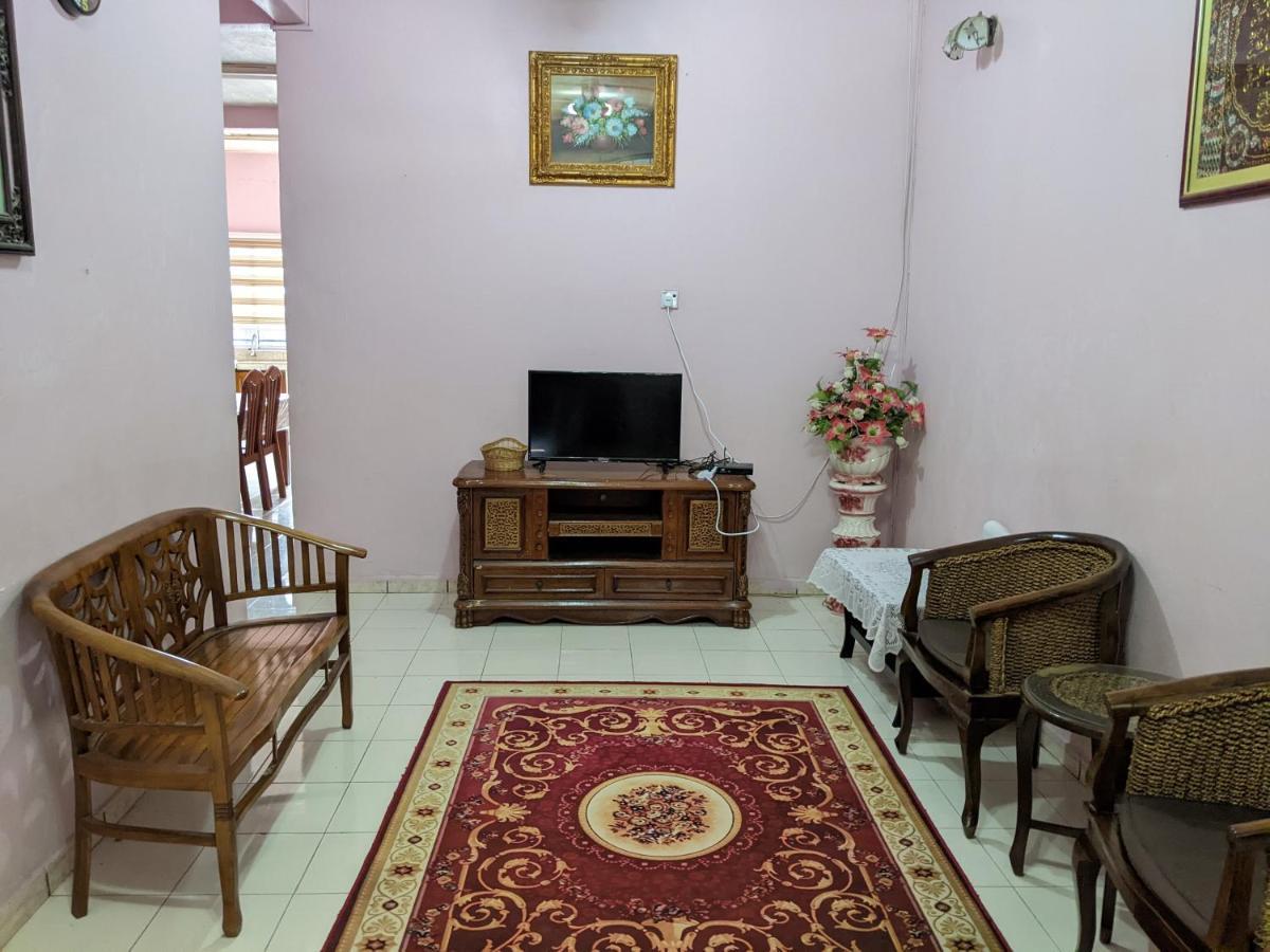 Aryani Homestay Kampong Kelemak 部屋 写真